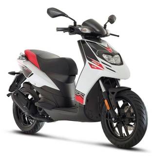 Aprilia SR 150 wallpaper