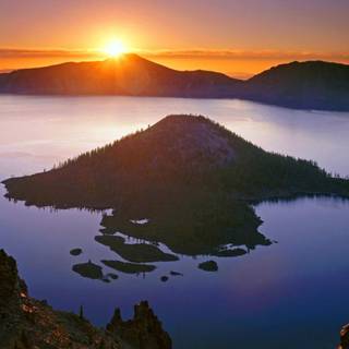 Crater Lake National Park wallpaper