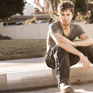 Enrique Iglesias HD wallpaper