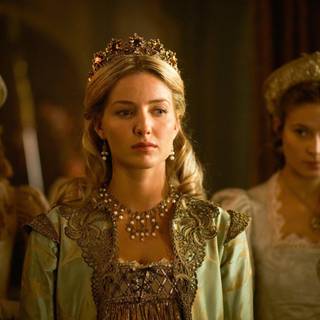 Annabelle Wallis wallpaper