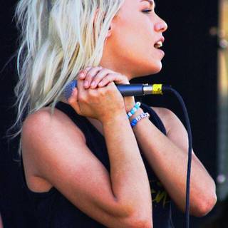 Jenna McDougall wallpaper