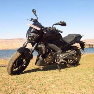 Dominar 400 wallpaper