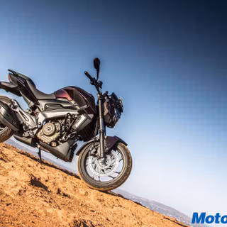 Dominar 400 wallpaper