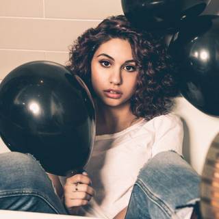 Alessia Cara 2018 wallpaper