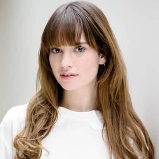 Lily James 2018 wallpaper