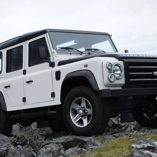 Land Rover Defender wallpaper
