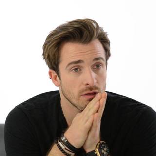 Matthew Hussey wallpaper
