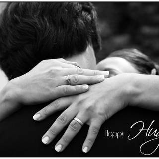 Hug Day Valentine wallpaper