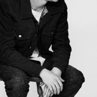 Thomas Sangster wallpaper