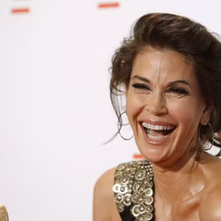 Teri Hatcher wallpaper