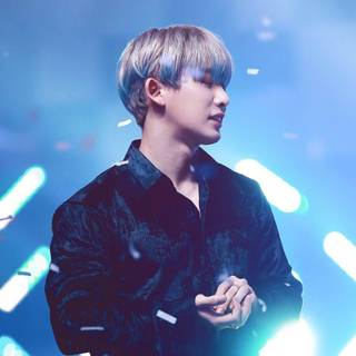 MONSTA X Wonho wallpaper