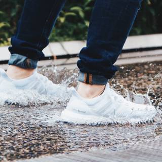 UltraBOOST wallpaper