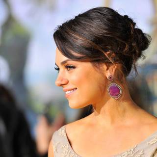 Mila Kunis 2018 wallpaper