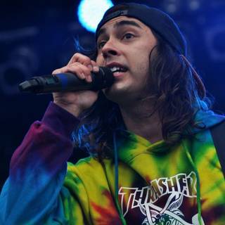 Vic Fuentes wallpaper