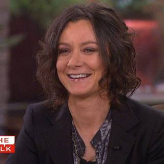 Sara Gilbert wallpaper