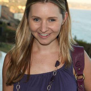 Lecy Goranson wallpaper