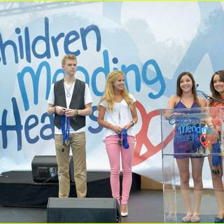 Caroline Sunshine wallpaper