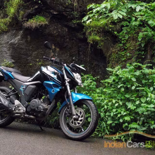 Yamaha FZS-FI blue wallpaper