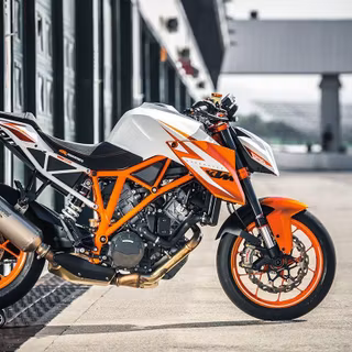 KTM 1290 Super Duke R wallpaper