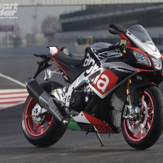 Aprilia RSV4 wallpaper
