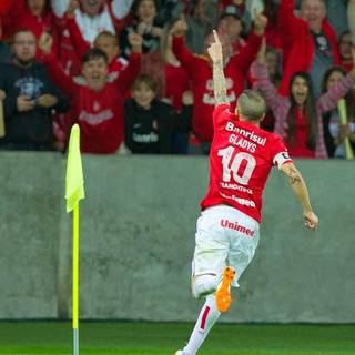 Andrés D'Alessandro wallpaper