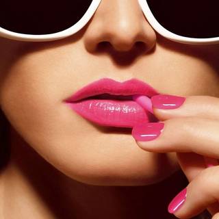 Lips wallpaper