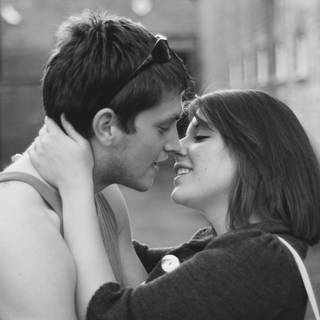 Romantic kiss wallpaper HD