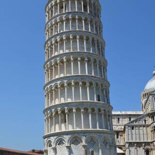 Gambar background menara pisa