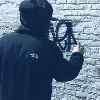 Graffiti bomber wallpaper