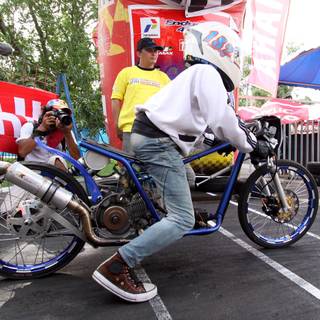 HD drag bike wallpaper