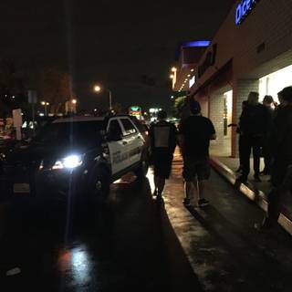 Straight edge wallpaper