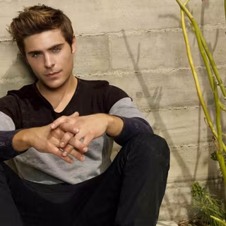 Zac Efron 2018 wallpaper