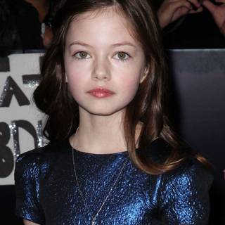 Mackenzie Foy wallpaper