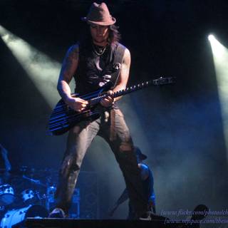 Synyster gates HD wallpaper