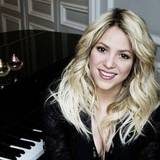 Shakira HD wallpaper