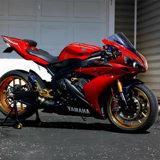 Yamaha r1 HD wallpaper