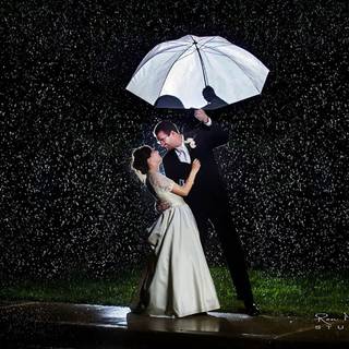 Wallpapers of love and romance in rain