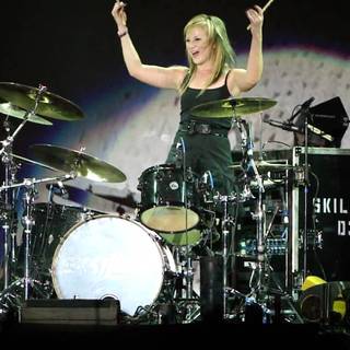 Jen ledger skillet wallpaper