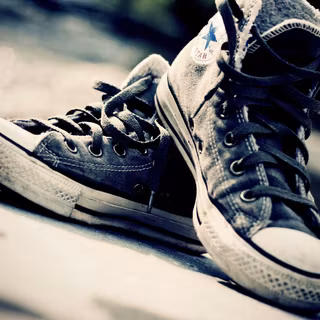 Converse shoes wallpaper