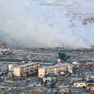 Tsunami HD wallpaper