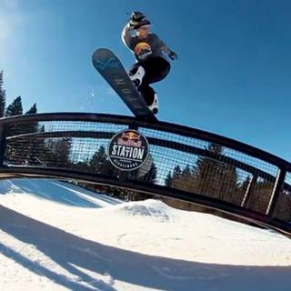 Red bull snowboarding wallpaper