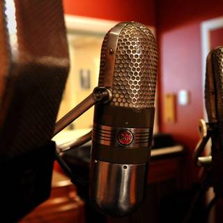 Studio microphone wallpaper