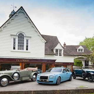 Rolls-Royce Classics wallpaper