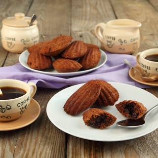 Madeleines wallpaper