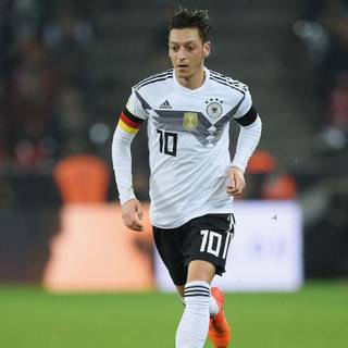 Mesut Özil 2018 wallpaper