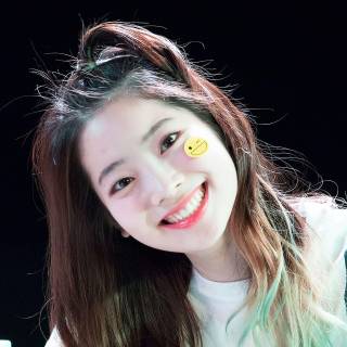 Kim Da Hyun wallpaper