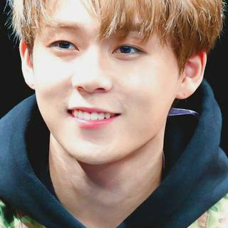 Pentagon E'Dawn wallpaper