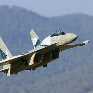 Su-35 HD wallpaper