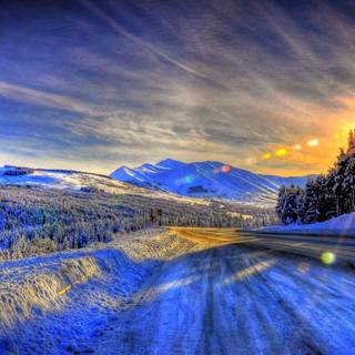 Alaska in spring wallpaper