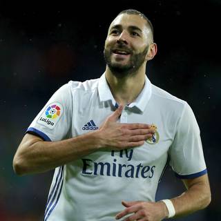 Benzema real madrid wallpaper